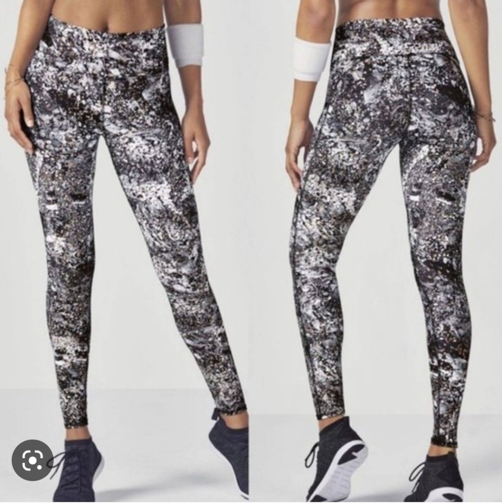 Fabletics full metallic speckle leggings size Medium